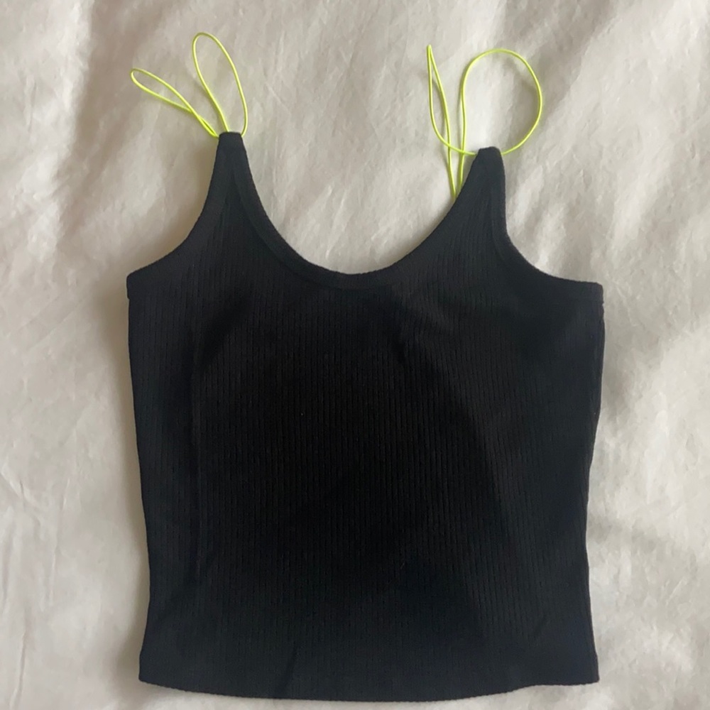 Cool Emma & Sam crop top